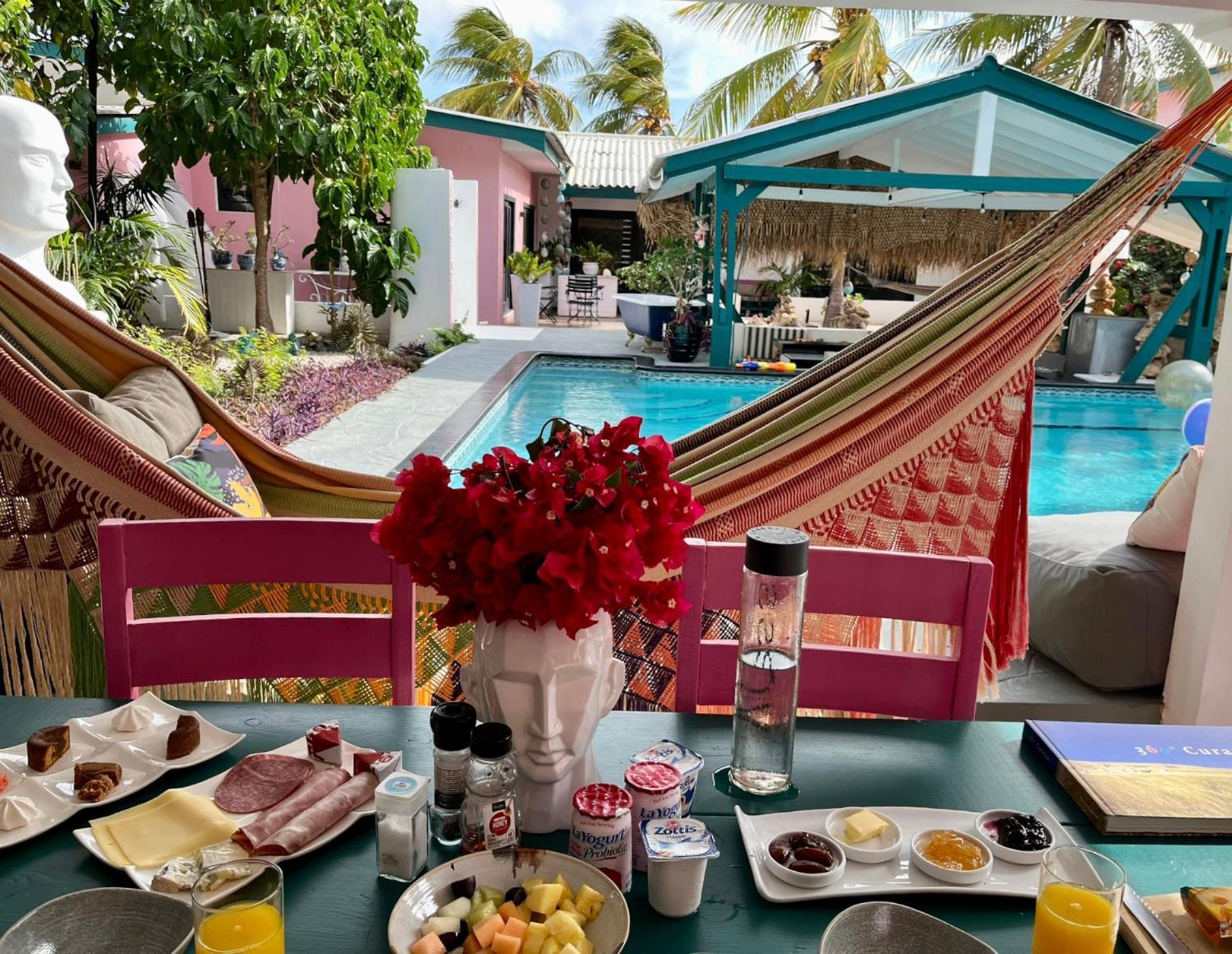 THUISHAVEN adults-only boutique resort Willemstad Extérieur photo